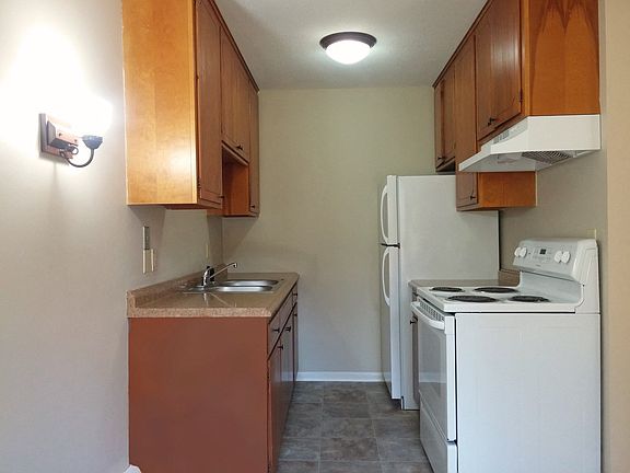 2nd image of 8949 Old Cedar Ave S #211
