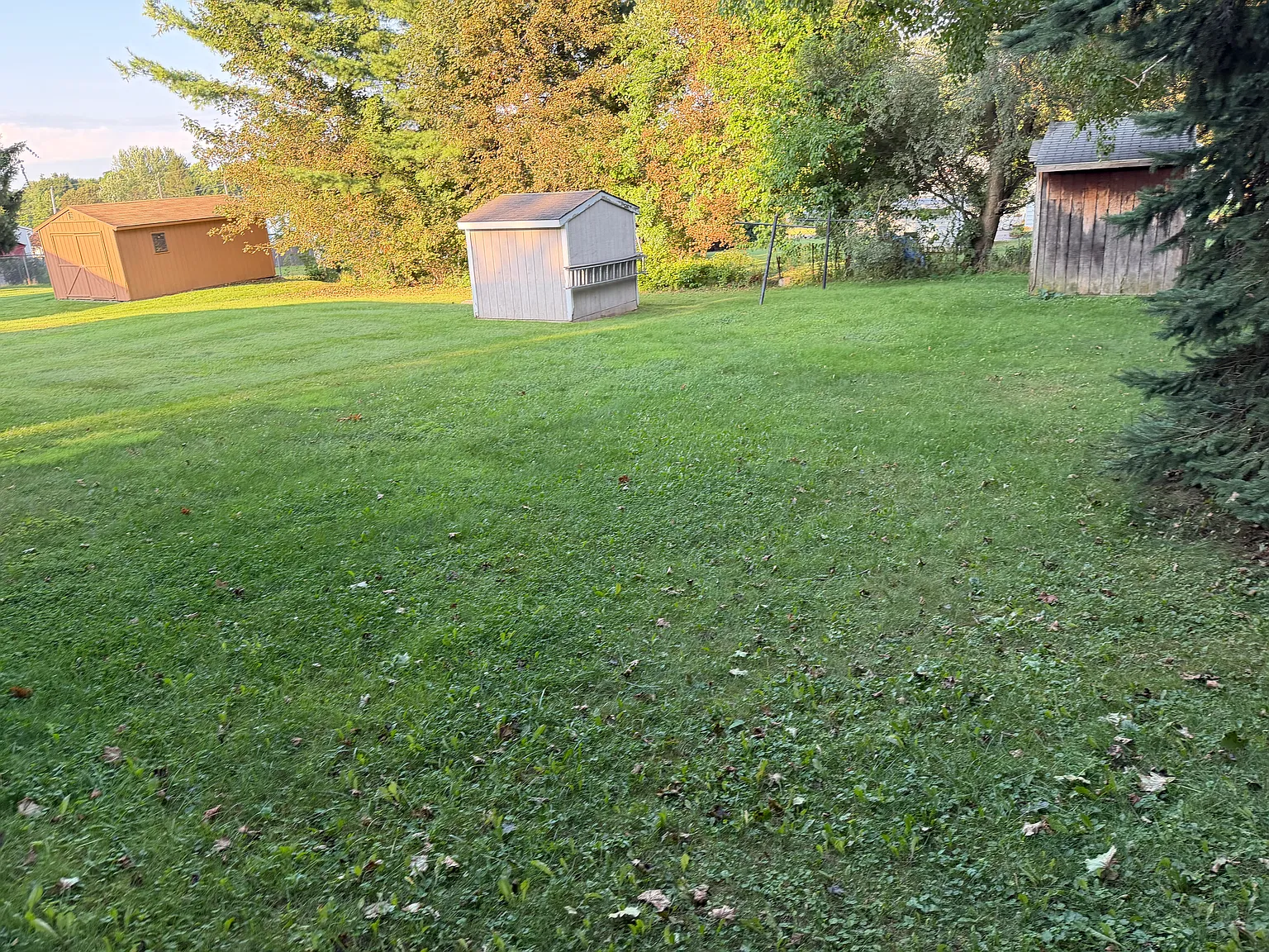 5 bed, 1260 sqft, $2,500 — Photo 2