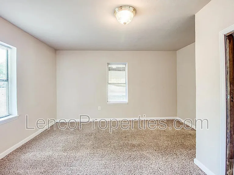 327 S Ponca Ave — Photo 10