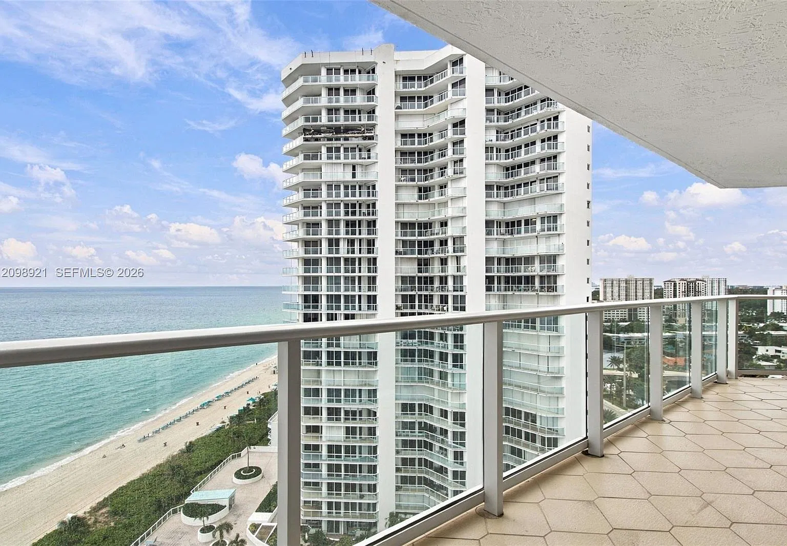 Oceania Iii Condo — Photo 4