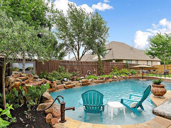 3rd image of 17506 Sunbriar Ln