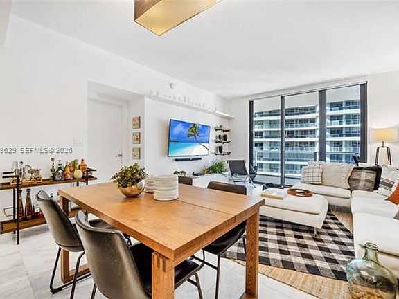 3rd image of 1010 Brickell Ave Unit 2907