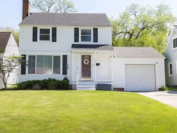 23951 Bruce Rd, Bay Village, OH 44140