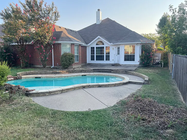 5304 Kathryn Dr — Photo 5
