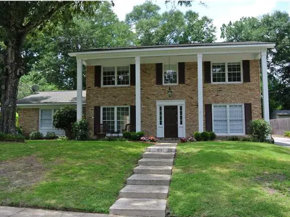 513 Springpark Dr E, Mobile, AL 36608