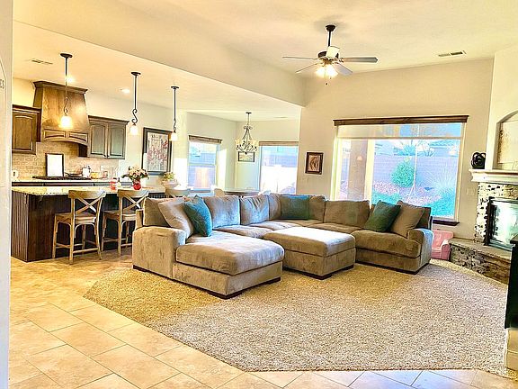 Great Rm, Kitchen, Dining