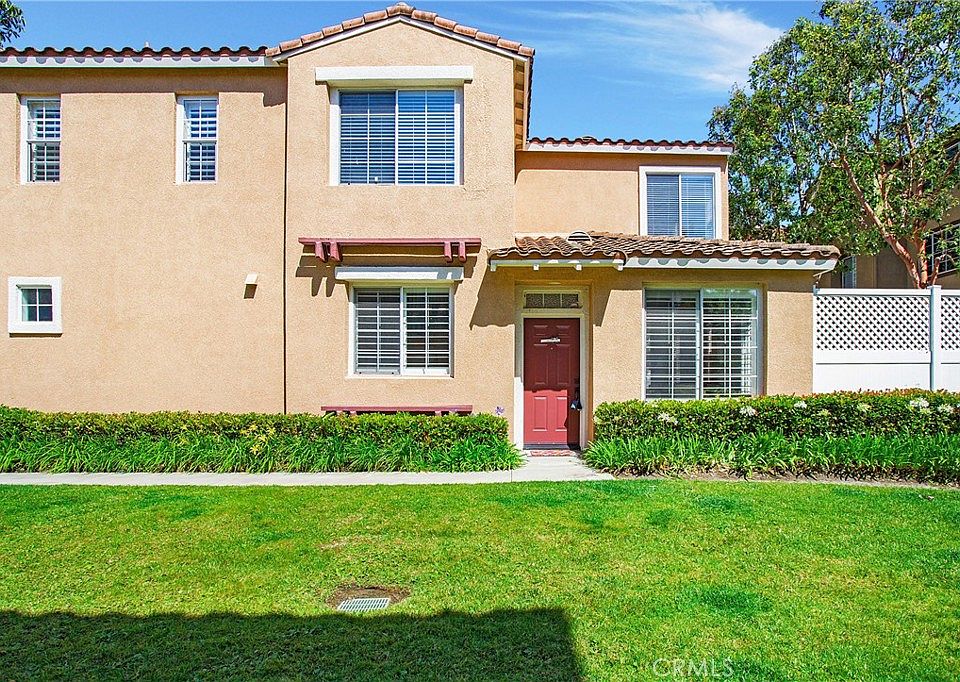 1st image of 224 Las Flores