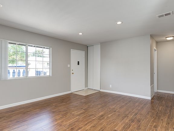 2nd image of 531 Billow Dr