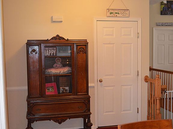 3rd image of 341 Leather Leaf Ln