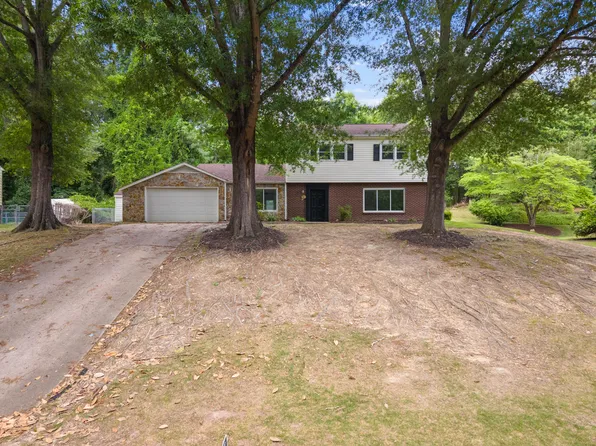 528 River Oak Dr, Danville, VA 24541