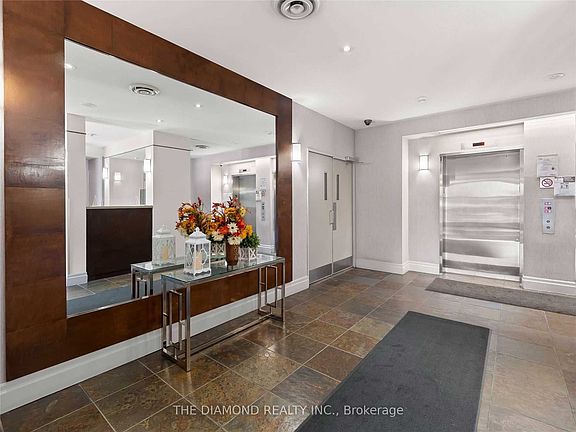 3rd image of 2088 Lawrence Ave W #907