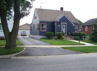 18325 Chicago Ave, Lansing, IL 60438