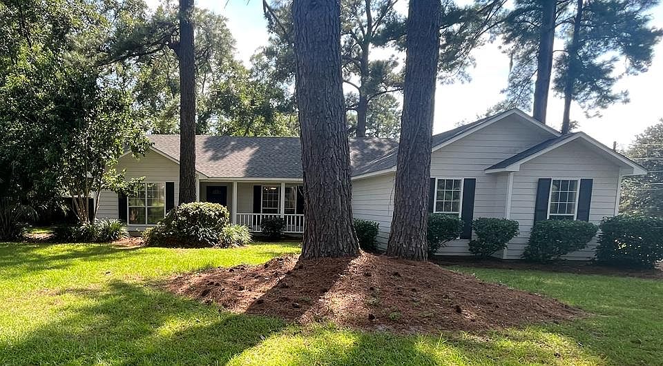 1st image of 3891 Camellia Dr