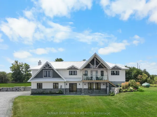 205 Westar Farm Way, Ottawa, ON K0A 1B0