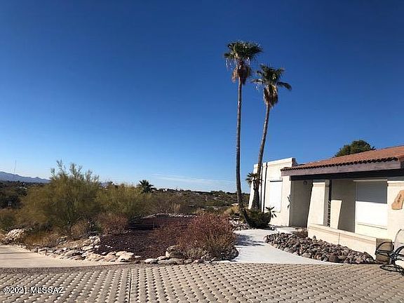 3rd image of 4701 N Camino Gacela