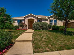 2121 Lone Pecan Dr, Mesquite, TX 75181