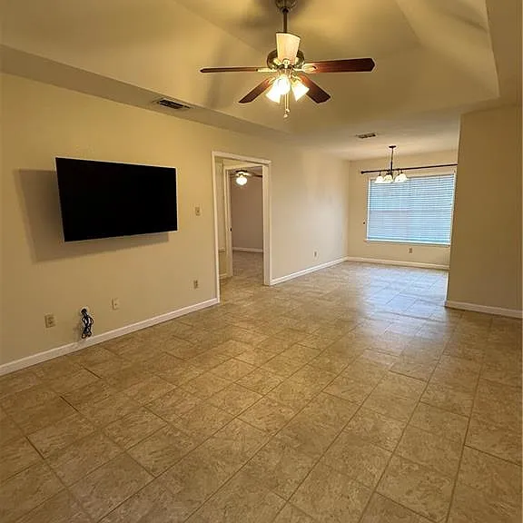 2303 Wisteria Dr — Photo 4