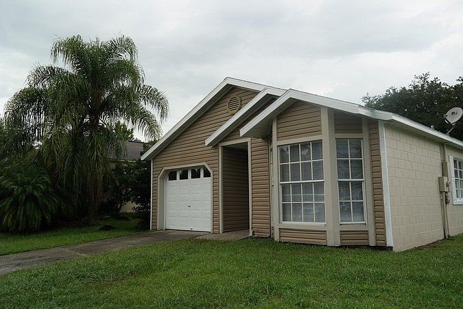 1st image of 1012 Whittier Circle