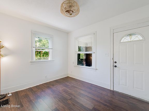 3rd image of 108 Mohawk Ave