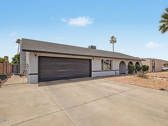 2nd image of 4431 W GARDEN Drive