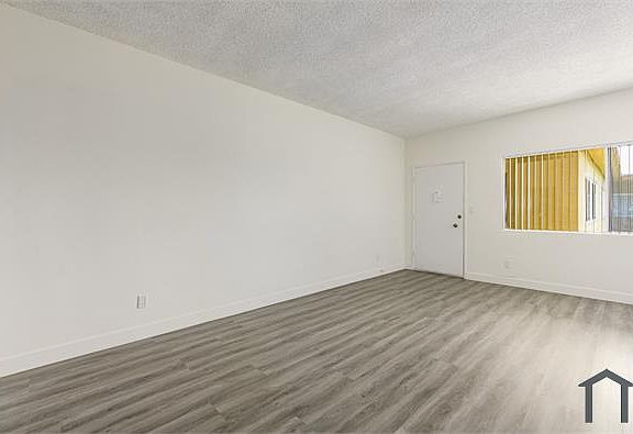 4th image of 13205 Barbara Ann St APT 15