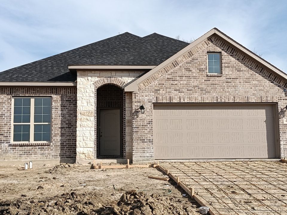1st image of 403 Mesa Dr