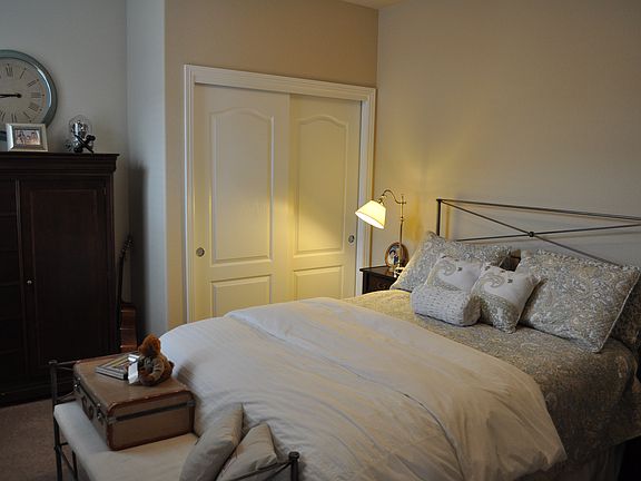 Main Floor Guest Suite