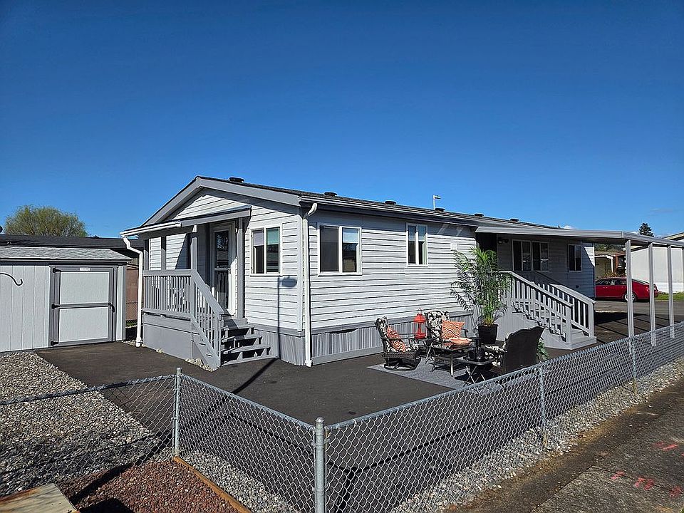 1st image of 300 SW 7th Ave Unit 812