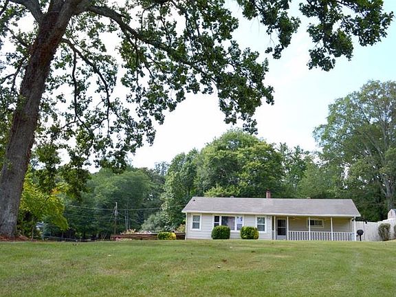 2nd image of 147 N Woodland Dr