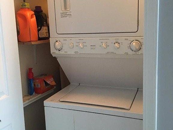 2nd image of 1552 N Ashland Ave #2