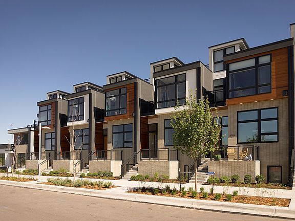 4th image of 6870 E Lowry Blvd