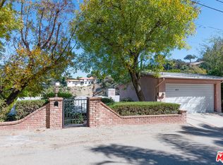 3675 Dixie Canyon Ave, Sherman Oaks, CA 91423