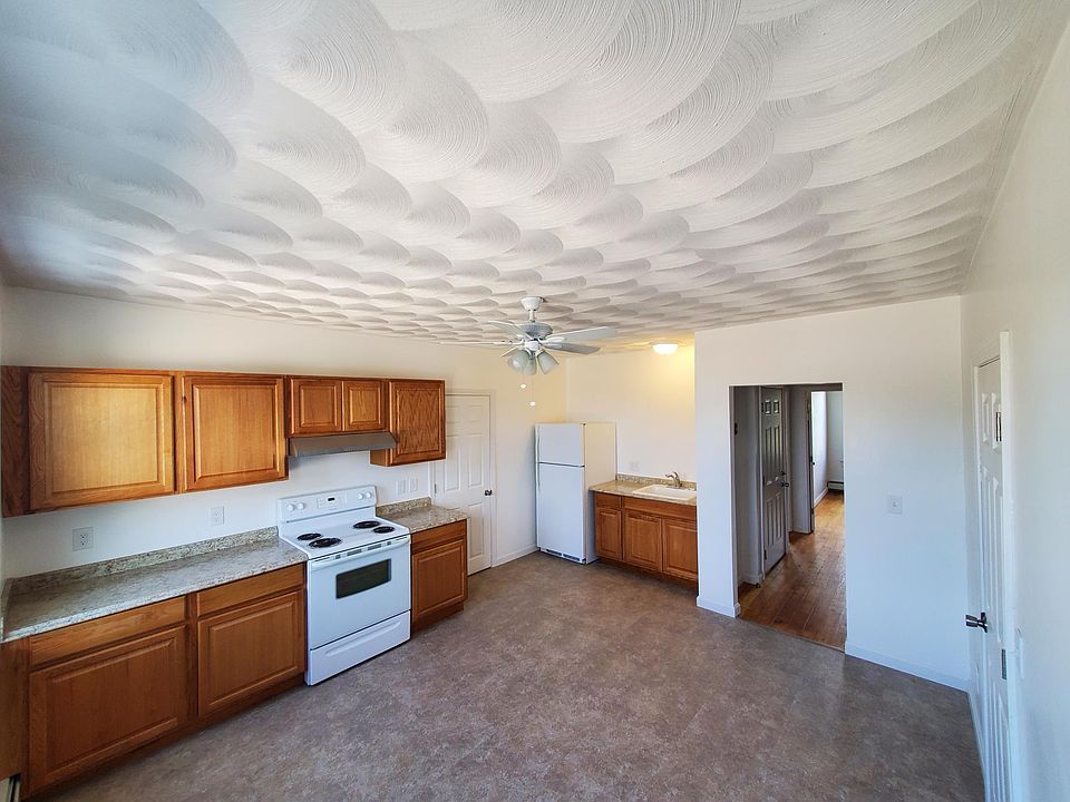 Large eat in kitchen