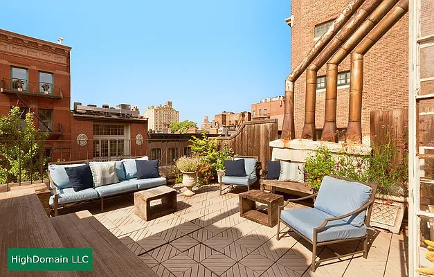 Rented by Roberta Russell, LREB | media 41