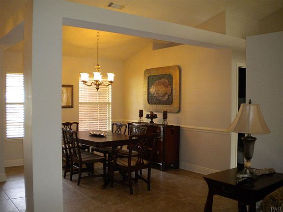 4th image of 1624 Kalakaua Ct