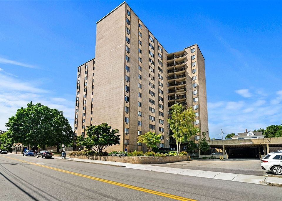 1st image of 1025 Hancock St Unit 4A
