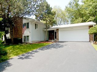 1440 Mitchell Trl, Elk Grove Village, IL 60007