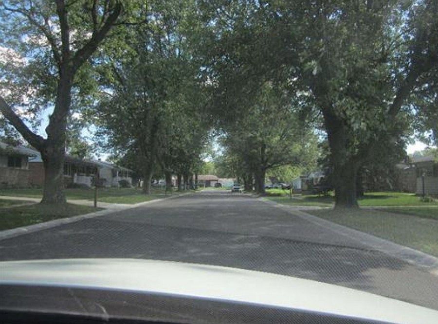 2nd image of 6661 Monroe Ct
