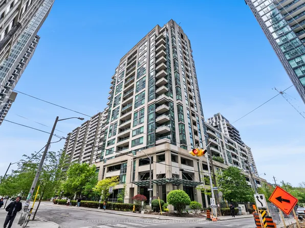 88 Broadway Ave #1301, Toronto, ON M4P 0A5