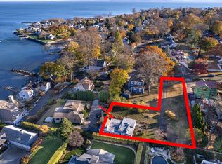 52 Ocean Dr E, Stamford, CT 06902