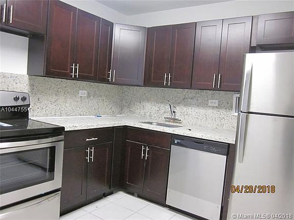 5th image of 5555 Collins Ave APT 12W