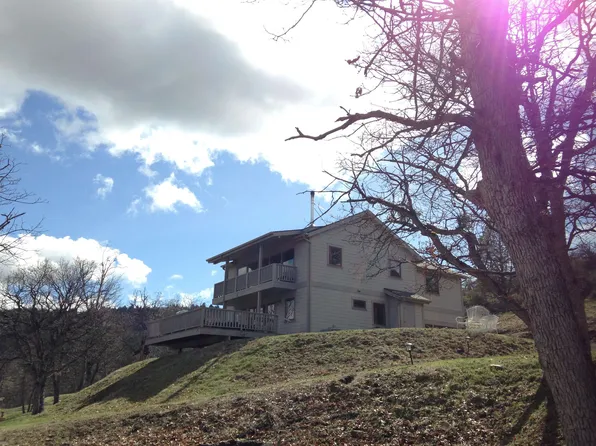 16418 Patricia Ave, Montague, CA 96064