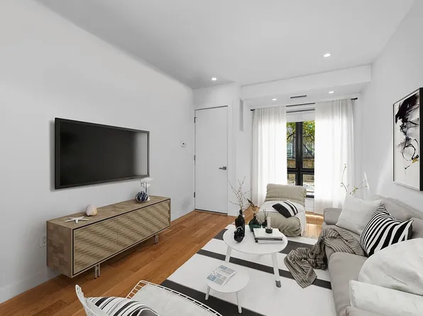 21-17 31st Ave #2G, Astoria, NY 11106