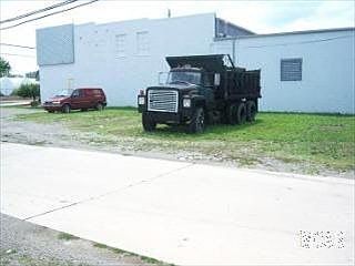 2nd image of 1107 W Front St