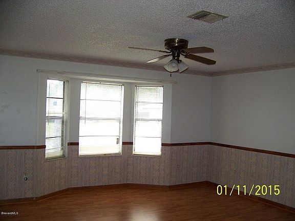 4th image of 878 Trinidad Ave SE