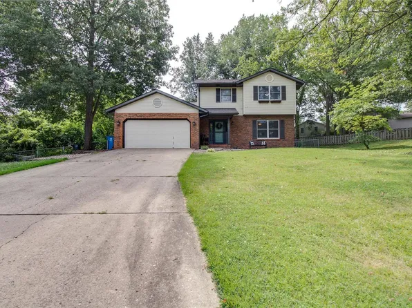 108 Valleywood Ct, Bethalto, IL 62010