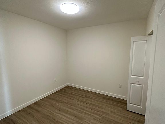 5th image of 133 NE 22nd St #101