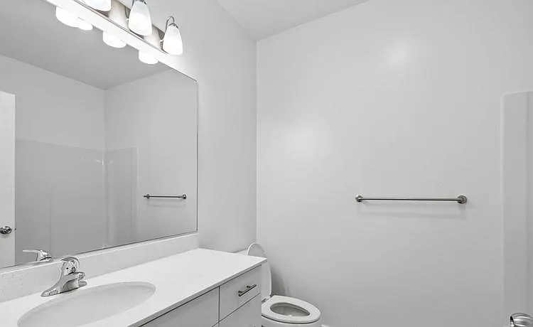 536 N 130 E #204 — Photo 7