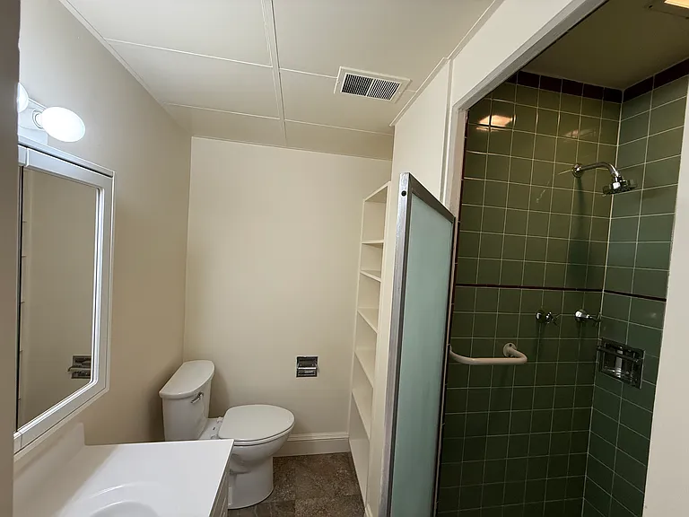 100 E Broadway St #519 — Photo 10