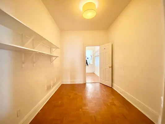 Rented by EastMount Realty LLC | media 5